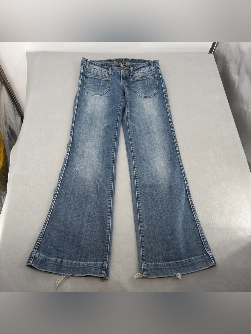 Vintage Y2K American Eagle Outfitters Medium Wash Low Rise Flare Jeans 6